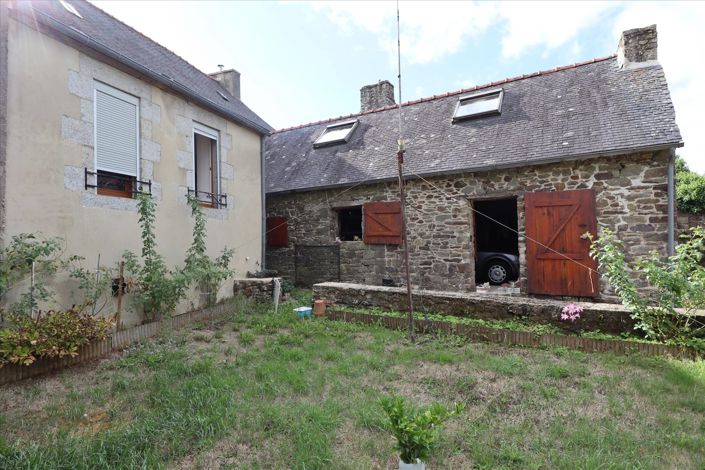 Image No.3-Maison de 2 chambres à vendre à Poullaouen