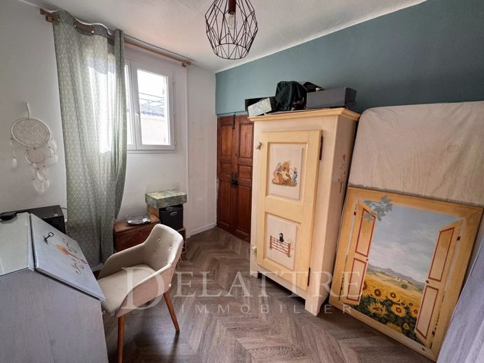 Image No.12-2 Bed House for sale