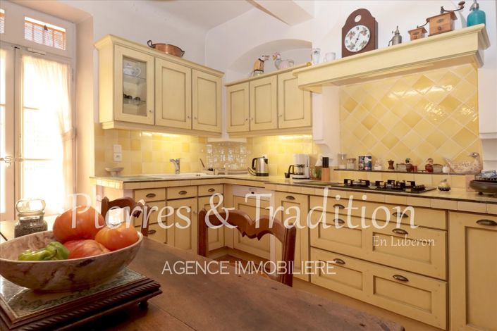Image No.8-4 Bed House for sale