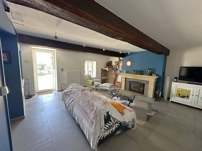Image No.16-8 Bed House for sale