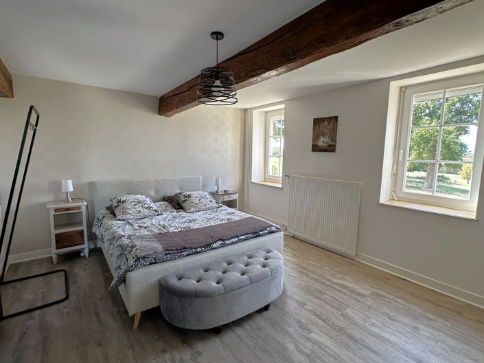 Image No.23-8 Bed House for sale