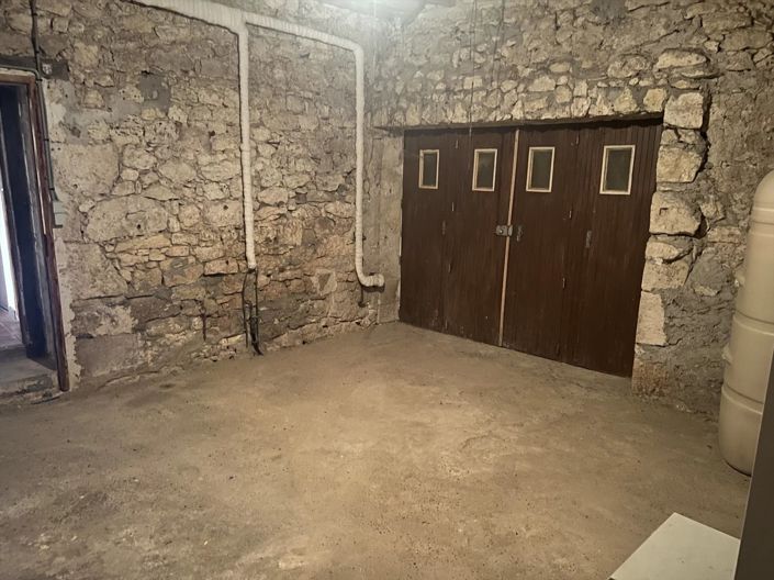 Image No.13-3 Bed House for sale