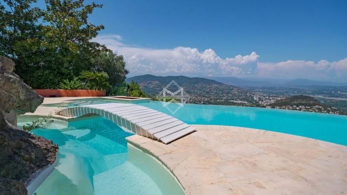 Image No.4-5 Bed House for sale