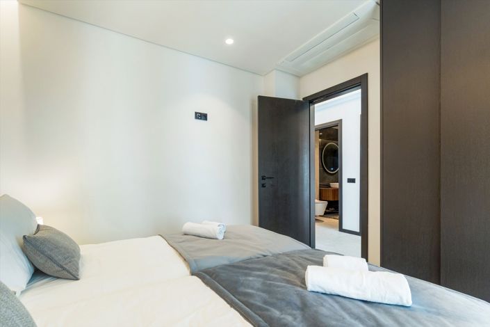 Image No.28-3 Bed House for sale
