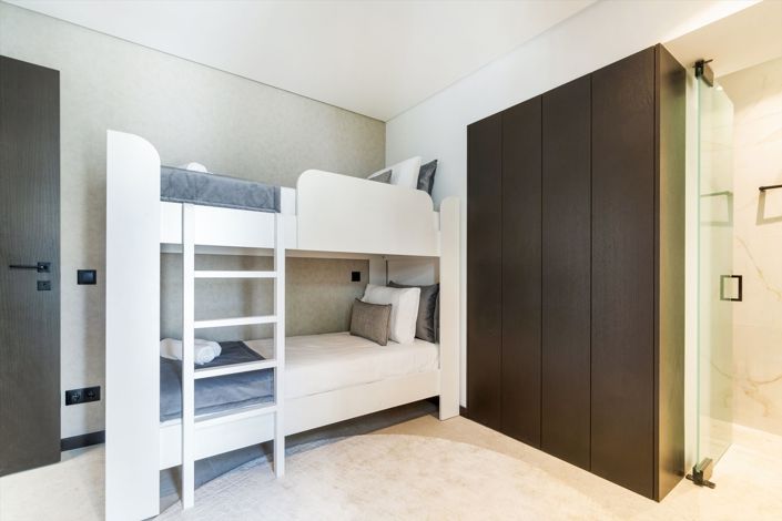 Image No.37-3 Bed House for sale
