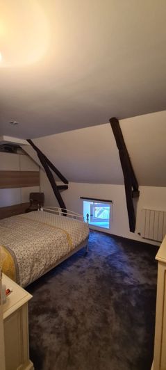 Image No.10-5 Bed Property for sale