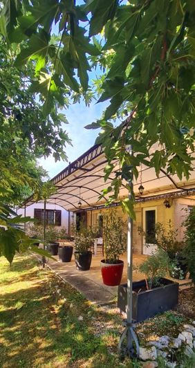 Image No.14-5 Bed Property for sale