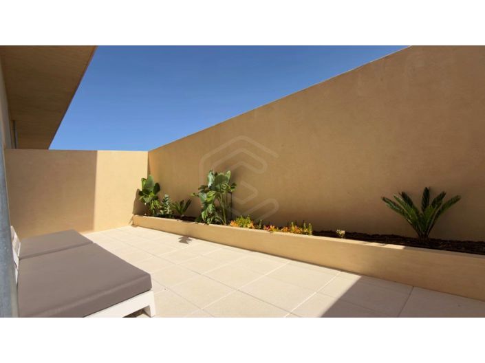 Image No.36-3 Bed Apartment for sale