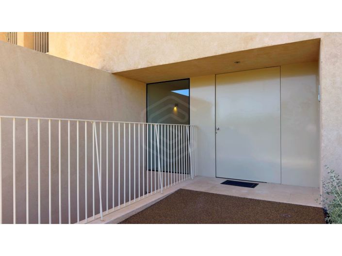 Image No.39-3 Bed Apartment for sale