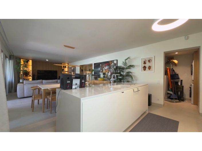 Image No.7-3 Bed Apartment for sale