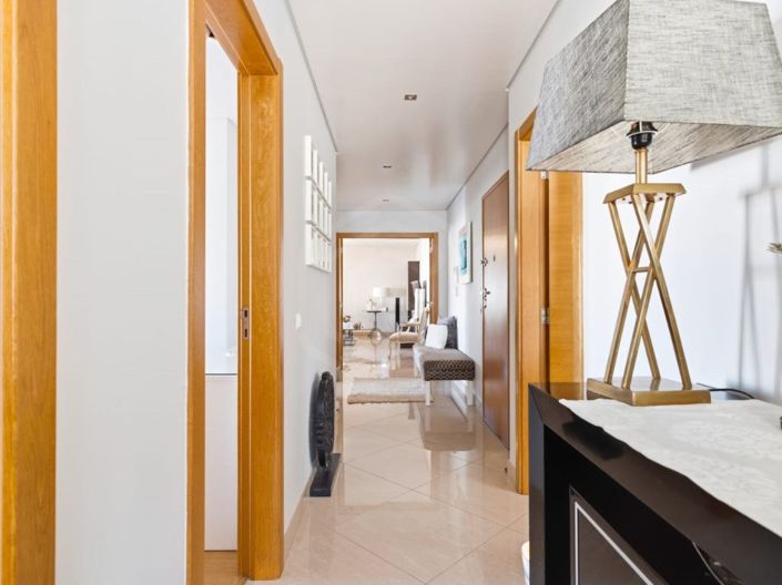 Image No.10-3 Bed Apartment for sale