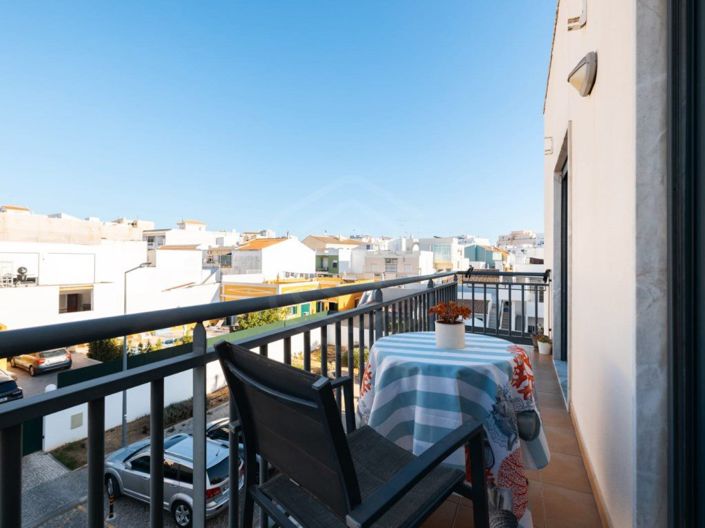 Image No.21-3 Bed Apartment for sale