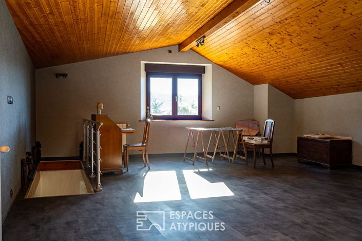 Image No.12-4 Bed House for sale