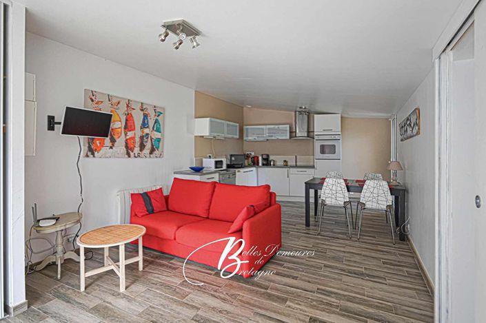 Image No.16-6 Bed House for sale