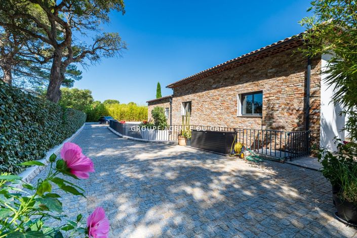 Image No.14-4 Bed House for sale