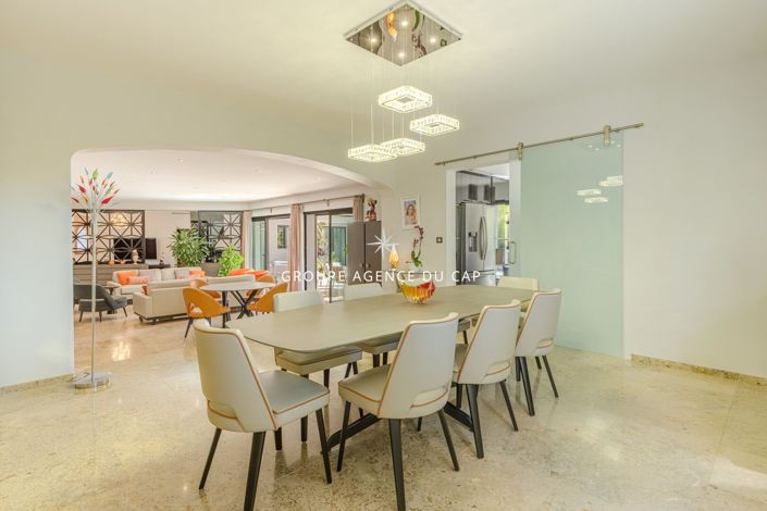 Image No.4-4 Bed House for sale