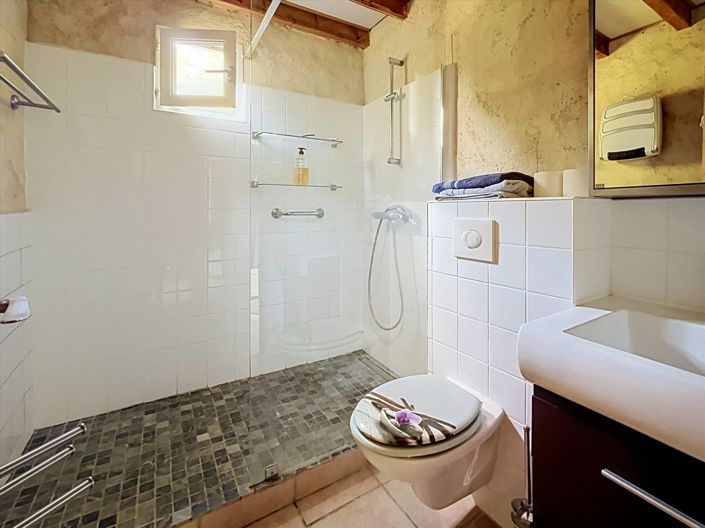 Image No.17-3 Bed House for sale