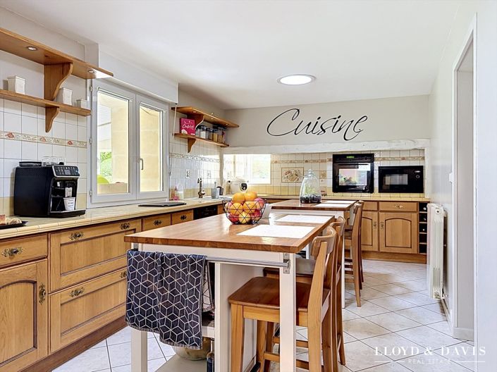 Image No.3-3 Bed House for sale