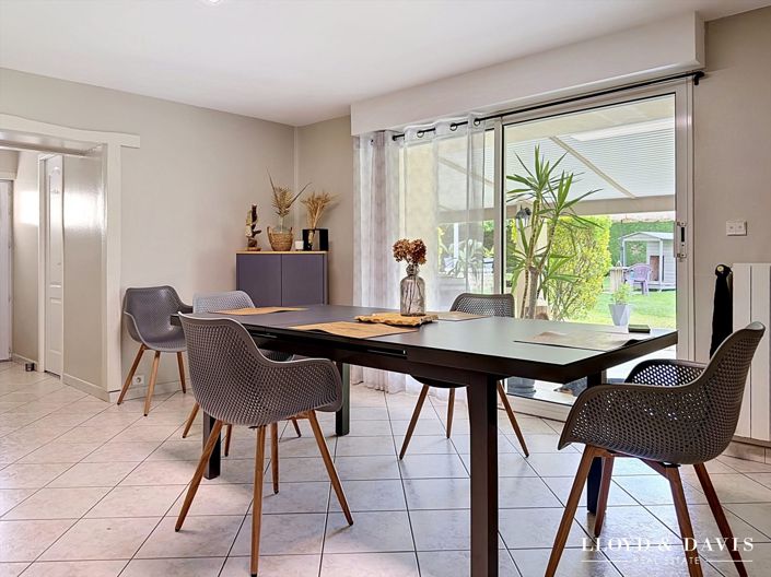 Image No.7-3 Bed House for sale