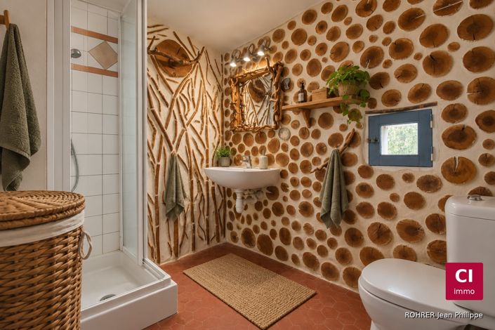 Image No.14-6 Bed House for sale