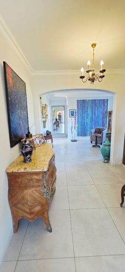 Image No.6-4 Bed House for sale