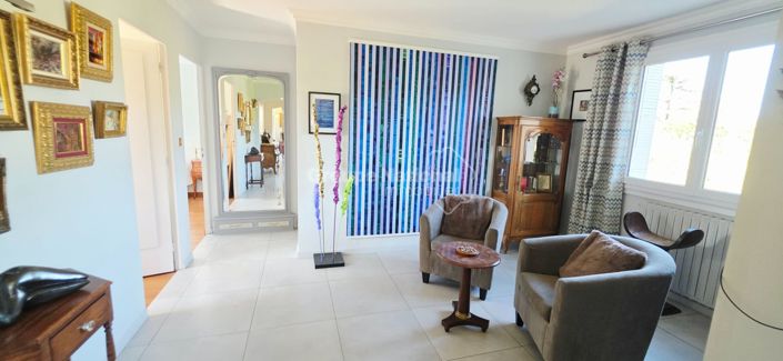Image No.7-4 Bed House for sale