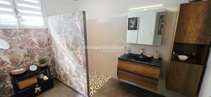 Image No.9-4 Bed House for sale