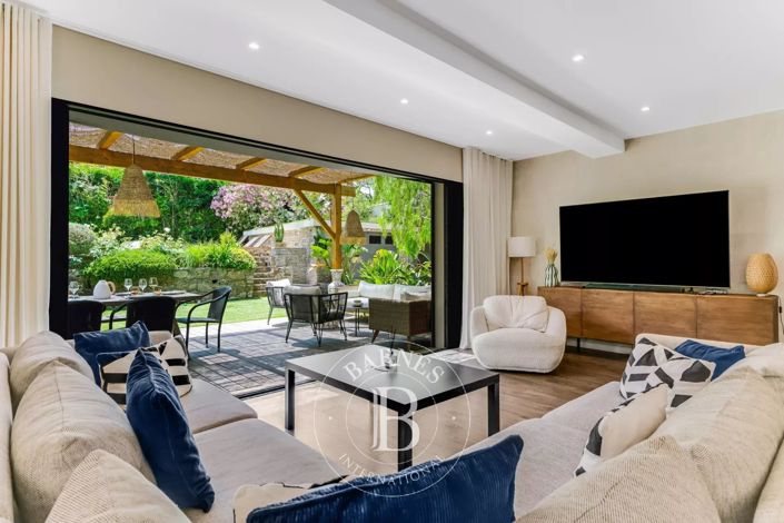 Image No.3-4 Bed House for sale