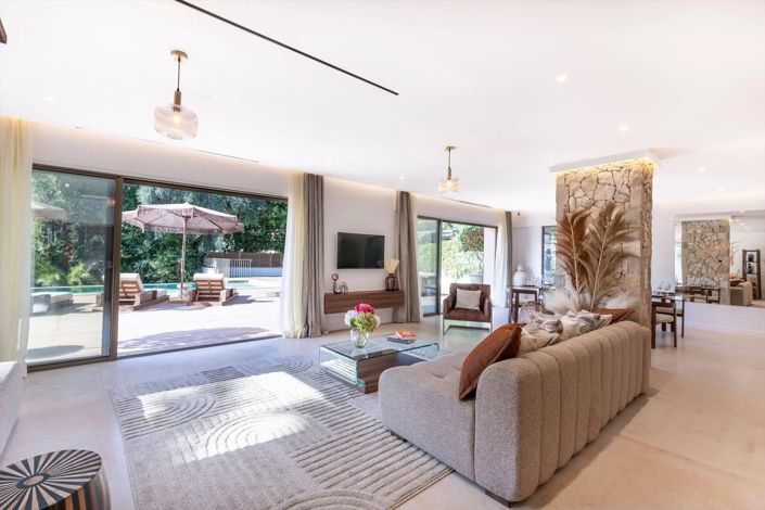 Image No.5-5 Bed House for sale