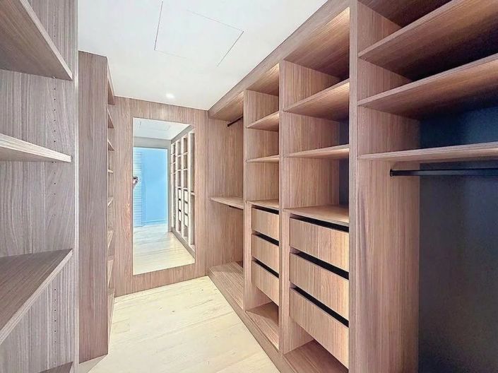 Image No.8-3 Bed Apartment for sale