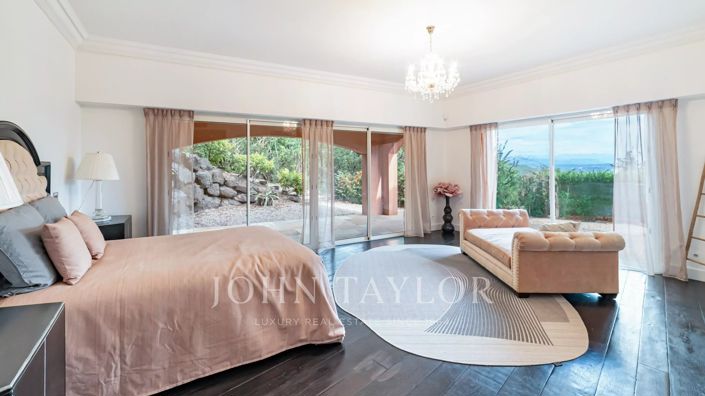 Image No.16-7 Bed House for sale