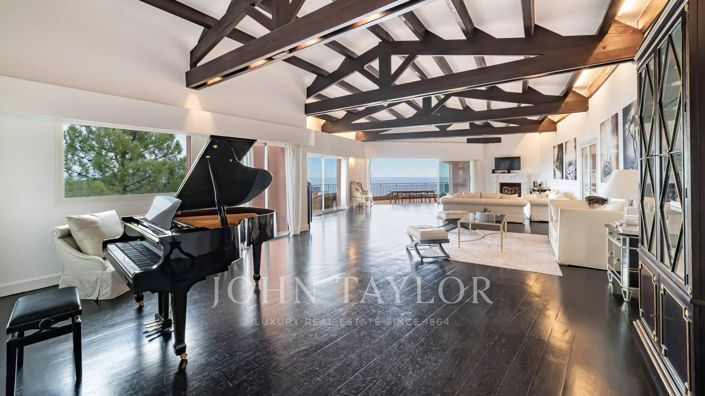 Image No.6-7 Bed House for sale