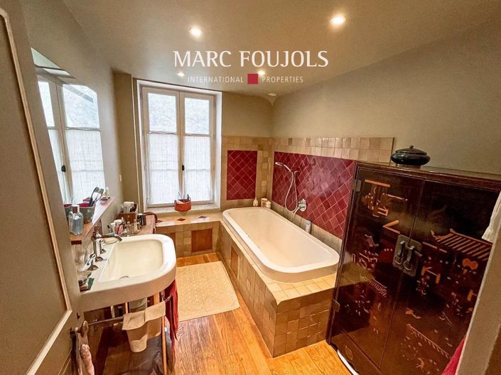 Image No.8-4 Bed House for sale