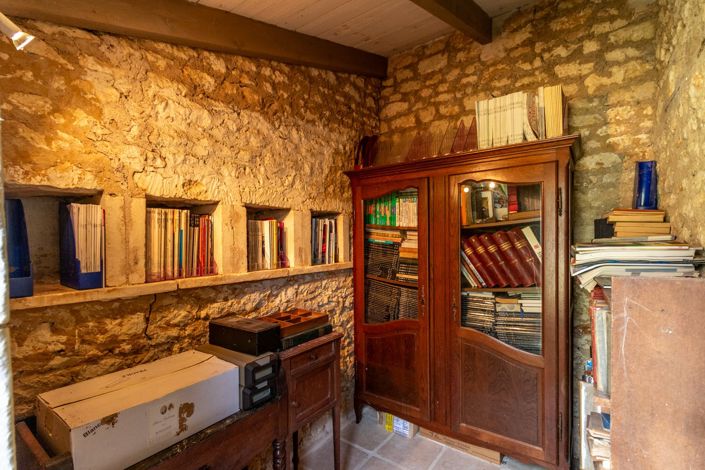 Image No.16-2 Bed House for sale