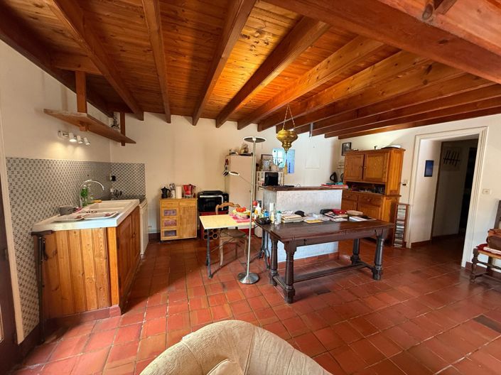 Image No.5-2 Bed House for sale