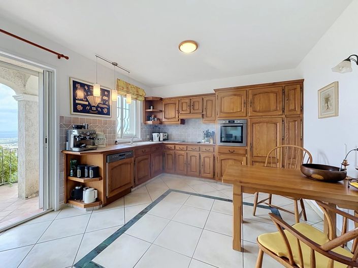 Image No.5-4 Bed House for sale