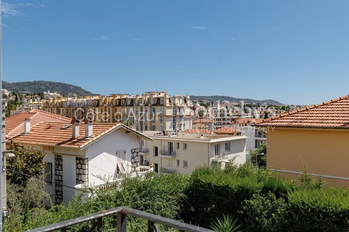 Image No.15-4 Bed Property for sale