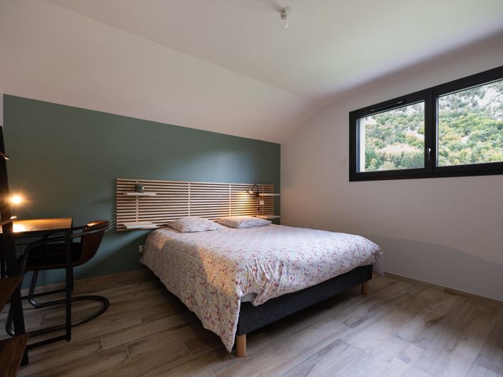 Image No.15-3 Bed House for sale