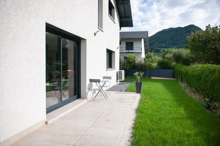 Image No.21-3 Bed House for sale