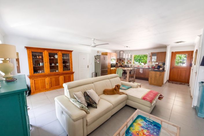 Image No.2-3 Bed House for sale