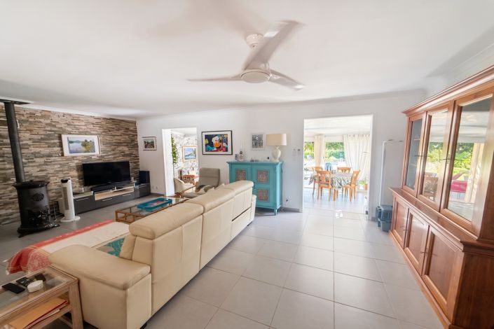 Image No.3-3 Bed House for sale