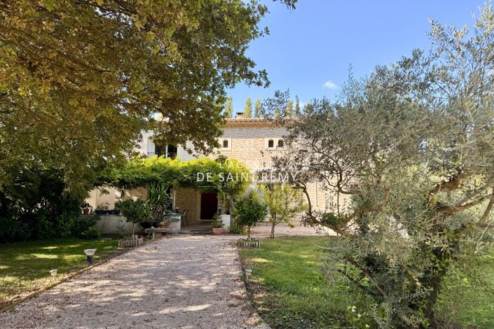 Image No.2-6 Bed House for sale