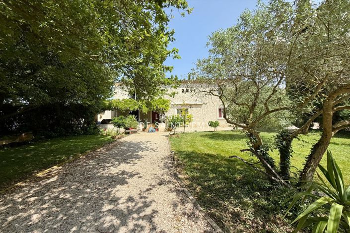 Image No.3-6 Bed House for sale