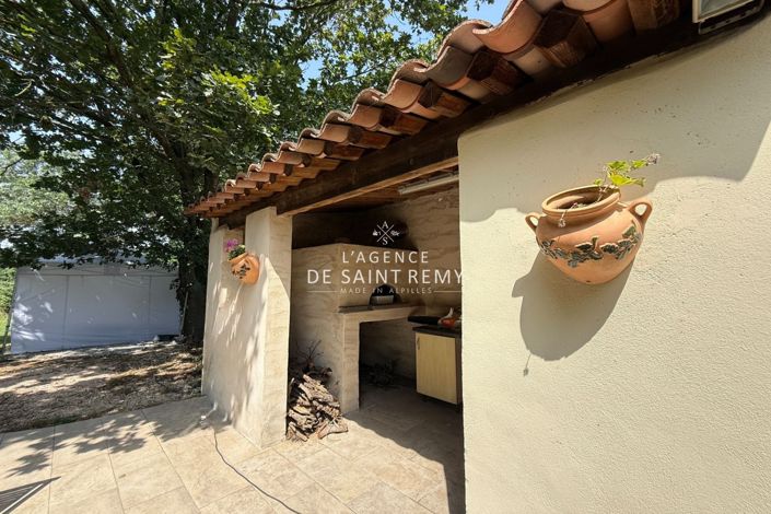 Image No.8-6 Bed House for sale