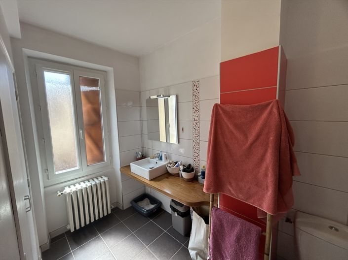 Image No.11-3 Bed House for sale
