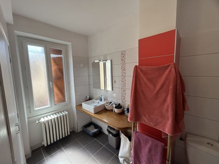Image No.11-3 Bed House for sale
