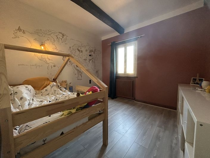 Image No.8-3 Bed House for sale