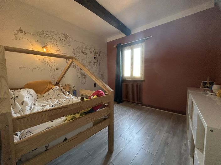 Image No.8-3 Bed House for sale