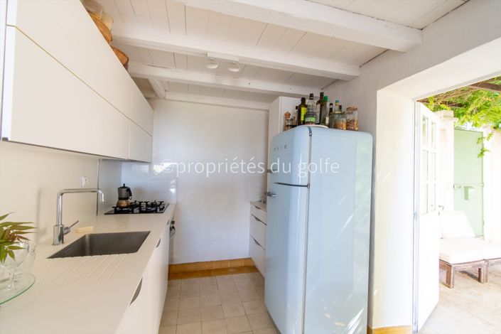 Image No.10-4 Bed House for sale