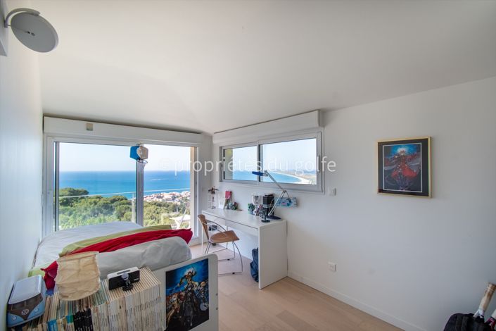 Image No.15-4 Bed House for sale